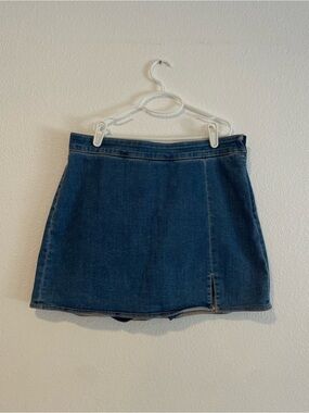 American Eagle Outfitters Dark Blue Denim Mini Skirt with Front Slit